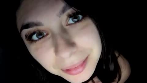 renee_loah online show from 10/22/25, 09:14