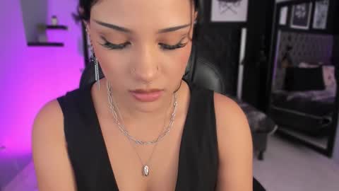 Snapshot of renee_shelby_ chatting on 03/04/26, 08:26 Renee Shelby online show from 03/04/26, 08:26