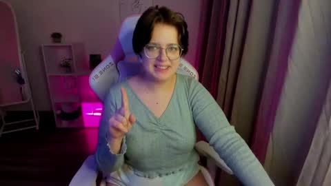 renee_turner online show from 12/07/24, 04:25