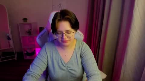 renee_turner online show from 12/07/24, 11:12