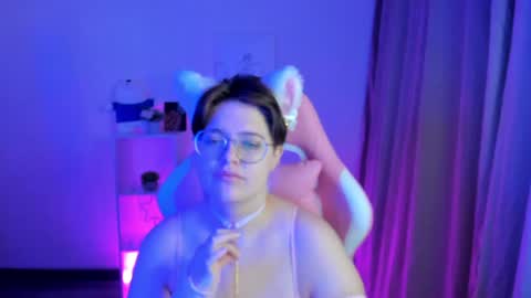 renee_turner online show from 12/27/24, 10:23