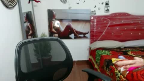 renesmee tanner online show from 01/17/25, 04:39