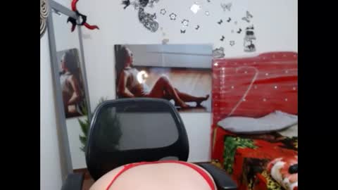 renesmee tanner online show from 01/18/25, 02:25