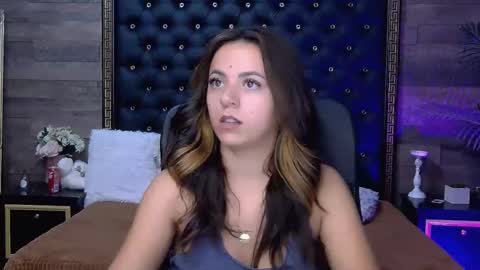 renesmesweet online show from 10/14/25, 11:11