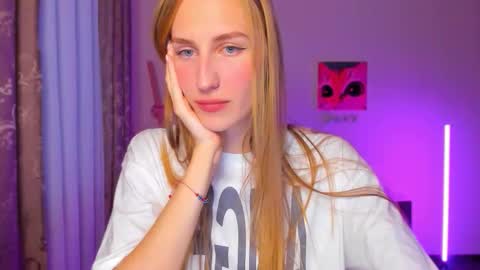 Rina online show from 10/15/25, 03:12