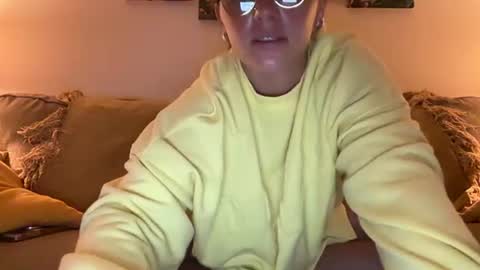 renimoonxo online show from 07/02/26, 08:31
