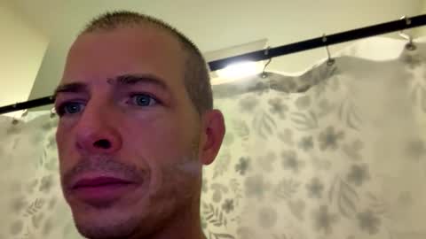 Snapshot of reno_rodrick chatting on 03/31/26, 09:43 reno_rodrick online show from 03/31/26, 09:43