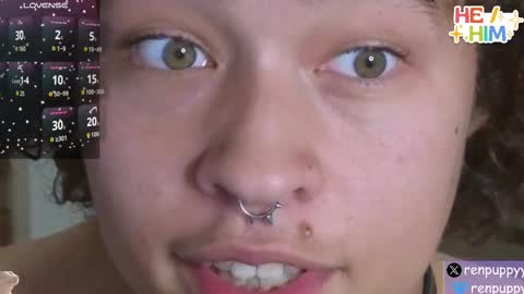 Snapshot of renpuppy chatting on 11/21/25, 05:28 REN online show from 11/21/25, 05:28