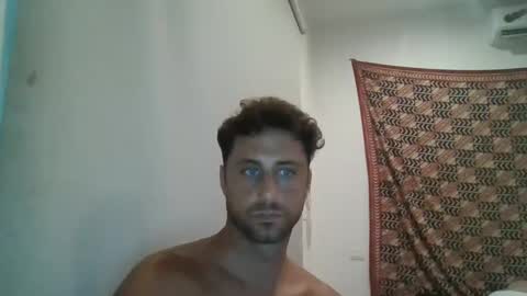 renud online show from 10/05/25, 09:45