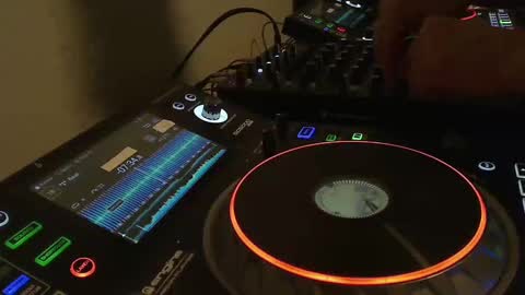 Snapshot of reticuli chatting on 10/11/25, 01:05 GearPorn online show from 10/11/25, 01:05