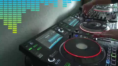 Snapshot of reticuli chatting on 10/26/25, 07:42 GearPorn online show from 10/26/25, 07:42