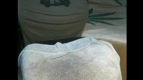 Snapshot of reubendics chatting on 11/29/25, 08:12 BigDinAZ online show from 11/29/25, 08:12