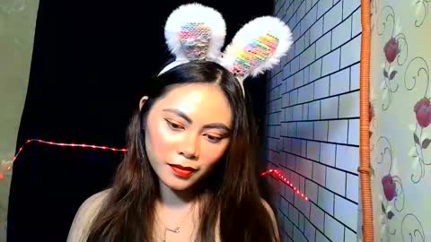 Rose18 online show from 02/15/25, 02:47
