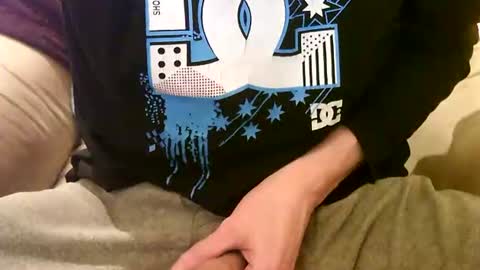 Mark online show from 12/10/24, 04:38