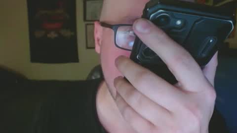 Snapshot of rg3583 chatting on 11/04/25, 11:37 rg3583 online show from 11/04/25, 11:37