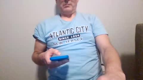 Snapshot of rg9448 chatting on 11/23/25, 05:29 rg9448 online show from 11/23/25, 05:29