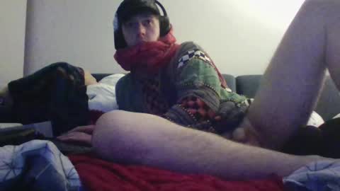 Snapshot of rgd187xxx chatting on 09/29/25, 02:27 rgd187xxx online show from 09/29/25, 02:27
