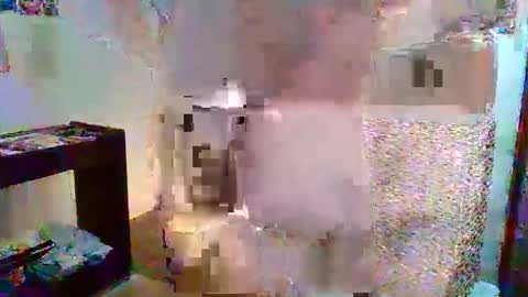 Dee online show from 06/09/26, 07:47