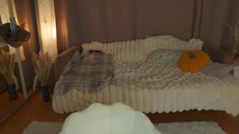 Snapshot of rhebageigel chatting on 04/15/26, 06:04 Nanami online show from 04/15/26, 06:04