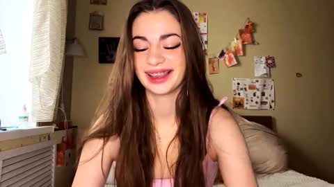 Anna online show from 11/08/25, 07:52