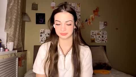 Anna online show from 12/01/25, 03:06