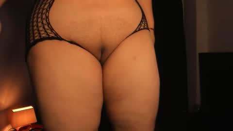 Snapshot of rhondavines chatting on 12/01/25, 08:47 Rhonda online show from 12/01/25, 08:47