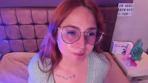 rhosyn_reyes online show from 12/27/24, 07:35