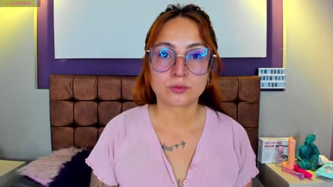 rhosyn_reyes online show from 01/19/25, 07:37