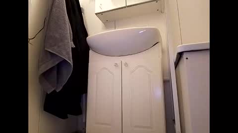 Snapshot of rhymes2479 chatting on 02/04/25, 06:25 Shaved cock ready online show from 02/04/25, 06:25