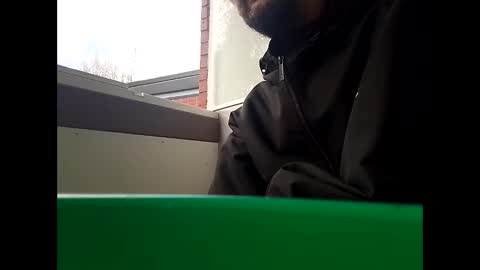 Snapshot of rhymes2479 chatting on 09/29/25, 07:02 Shaved cock ready online show from 09/29/25, 07:02