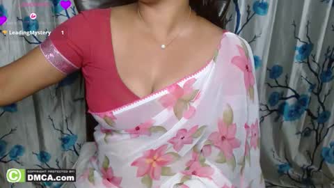 Riya online show from 04/15/26, 07:21