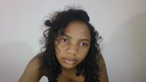 Snapshot of rianahcia chatting on 08/01/26, 01:38 rianahcia online show from 08/01/26, 01:38