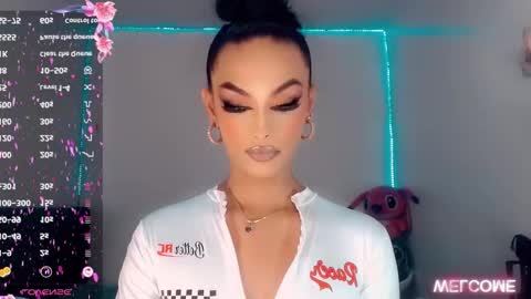 Snapshot of riannagarcia_ chatting on 10/30/25, 02:46 Rianna Garcia online show from 10/30/25, 02:46