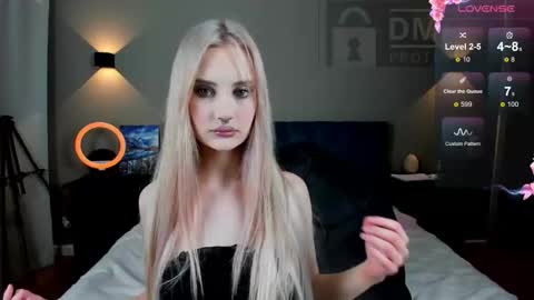 Snapshot of riawoods chatting on 11/09/25, 05:22 Ria Woods online show from 11/09/25, 05:22