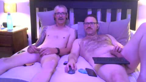 Snapshot of ric_1999 chatting on 10/01/25, 12:44 Ric online show from 10/01/25, 12:44