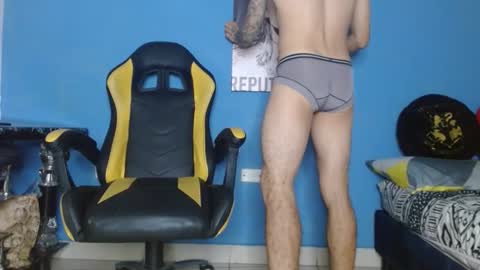 Snapshot of ricardo_big_cock chatting on 03/17/26, 11:35 ricardo_big_cock online show from 03/17/26, 11:35