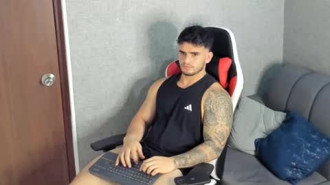 ricardogonzalez666 online show from 12/04/24, 06:44
