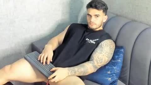ricardogonzalez666 online show from 12/08/24, 11:19