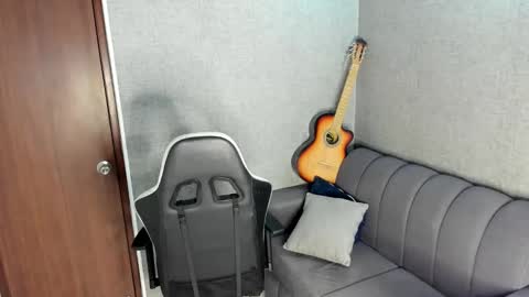 ricardogonzalez666 online show from 10/17/25, 02:04