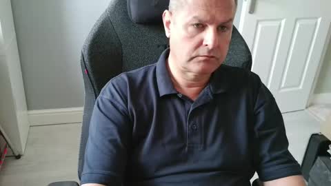Snapshot of rich_uk56 chatting on 05/28/26, 11:29 UK Straight Guy online show from 05/28/26, 11:29