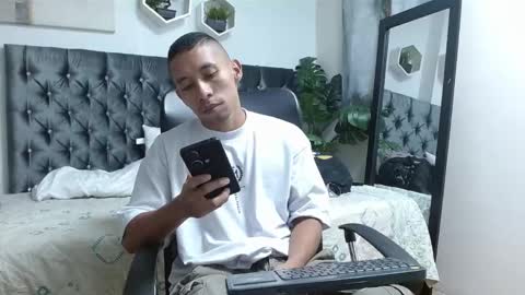 richar_voller online show from 03/06/25, 11:14