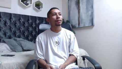 richar_voller online show from 10/26/25, 01:17