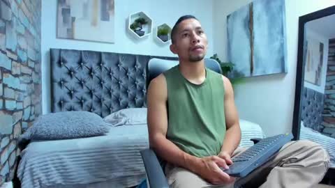 Snapshot of richar_voller chatting on 05/20/26, 11:27 richar_voller online show from 05/20/26, 11:27
