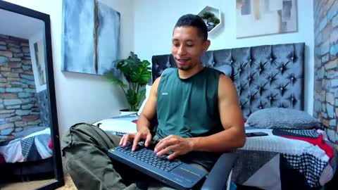 Snapshot of richar_voller chatting on 05/28/26, 11:29 richar_voller online show from 05/28/26, 11:29