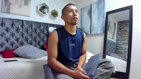Snapshot of richar_voller chatting on 06/15/26, 11:45 richar_voller online show from 06/15/26, 11:45