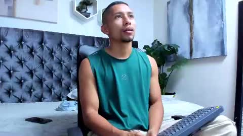 Snapshot of richar_voller chatting on 07/25/26, 11:30 richar_voller online show from 07/25/26, 11:30