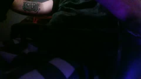 Snapshot of richard11268869 chatting on 12/14/25, 12:10 richard11268869 online show from 12/14/25, 12:10