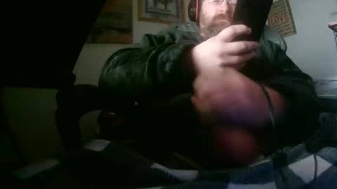 Snapshot of richard11268869 chatting on 12/17/25, 05:24 richard11268869 online show from 12/17/25, 05:24