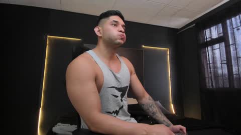 Snapshot of richard_milleer chatting on 01/26/25, 05:55 Ricardo online show from 01/26/25, 05:55