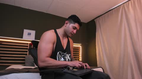 Snapshot of richard_milleer chatting on 02/07/25, 02:15 Ricardo online show from 02/07/25, 02:15